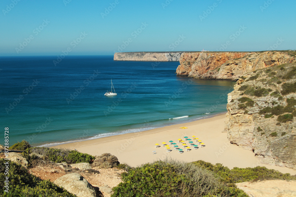 Una playa tranquila, organizada y escondida en el sur de Portugal