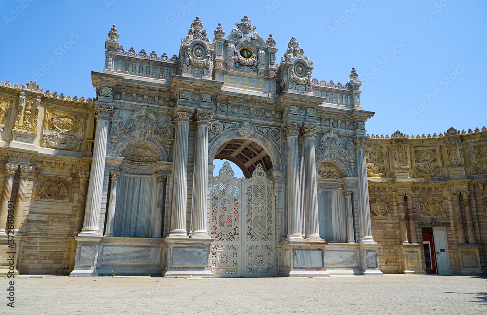 Gate of the Sultan (Saltanat Kapısı) of Dolmabahce Palace. Istanbul
