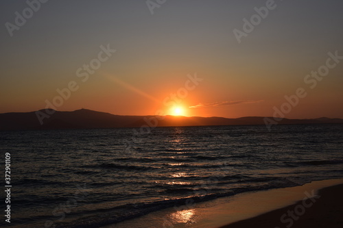 sunset on the beach © tra.kesh