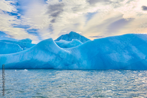 lago  iceberg