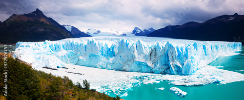 View of glacier Perito Moreno (Glaciar Perito Moreno) located in national park Los Glyacious. Patagonia, Argentina