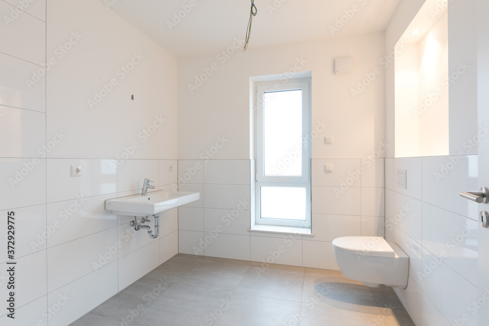 Fototapeta premium Badezimmer in einer neuen Wohnung