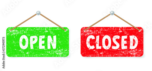 Open and closed board signs The sign is openly close, green and red label Vector hanging tags icons Come In, We're or We are Open Sorry we're closed signboard office or store market old door icons