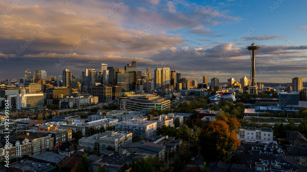Obraz premium sunset over the city of Seattle, Washington