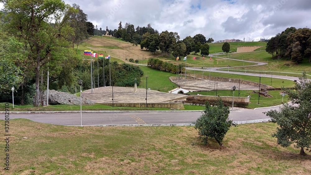 Fototapeta premium Puente de Boyaca y sus Bellos paisajes