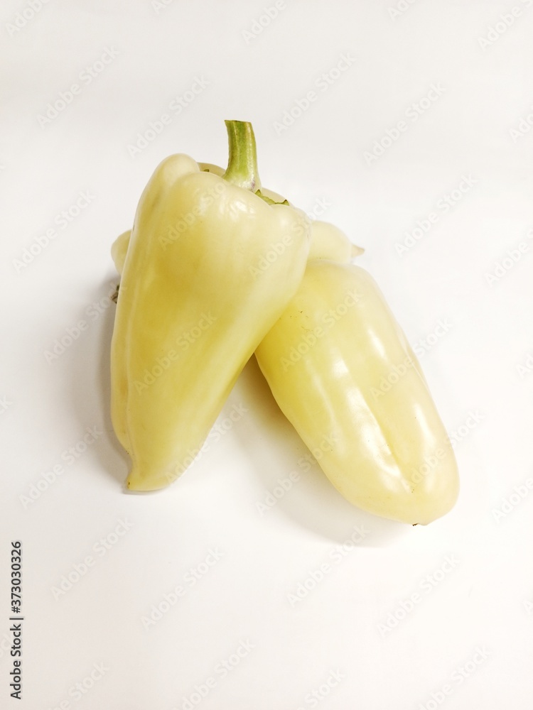 Φωτογραφία Photo of salad yellow pepper close up isolated on a white background
