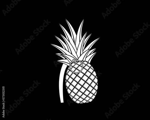 Simple pineapple grenade with white color