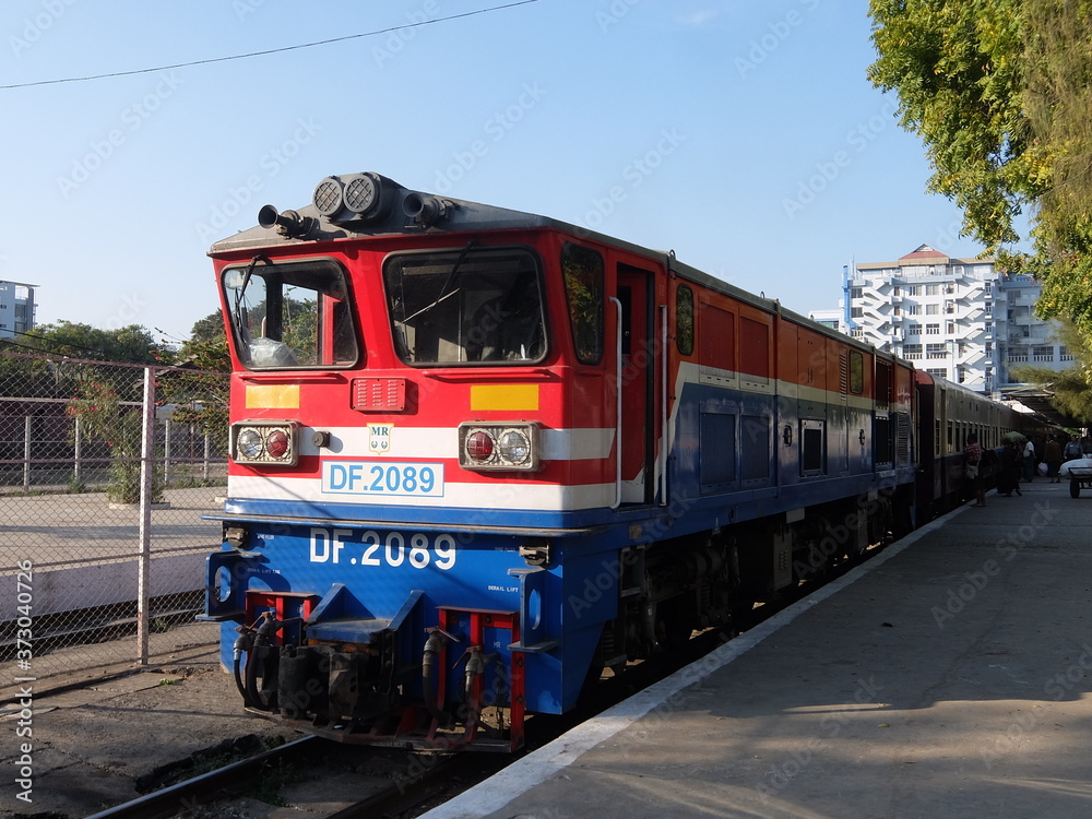 ミャンマー国鉄のディーゼル機関車