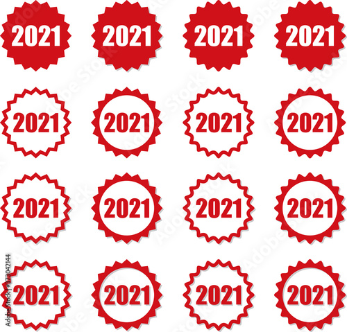赤色ギザギザフレームの中に数字2021のデザインセット 影と角のまるみのバリエーション ベクターイラスト