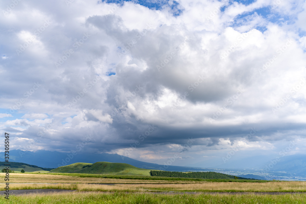 Fototapeta premium 霧ヶ峰高原の景色