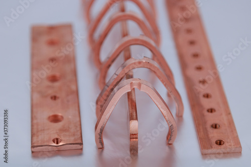 Photos pièces de cuivre découpées formant un joli design 04