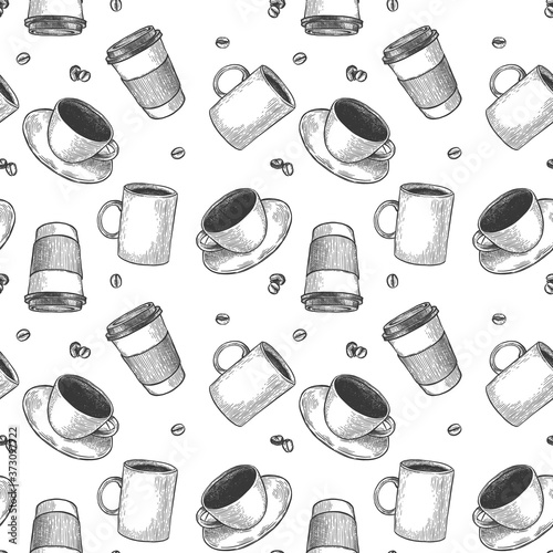 Coffee cup seamless pattern. Sketch tea and coffee cups, hot drinks various mugs black outline, cafeteria wallpaper engraving vector texture. Takeaway paper cups, design for coffee house