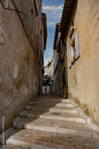 Alley in Arles © Robert
