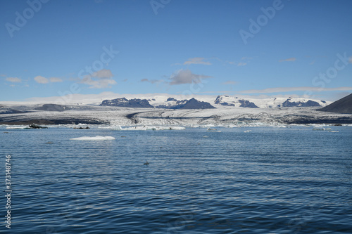 Jokulsarlon  die Gletscher Lagune Islands mt riesiegen Eisbergen und Gletschern