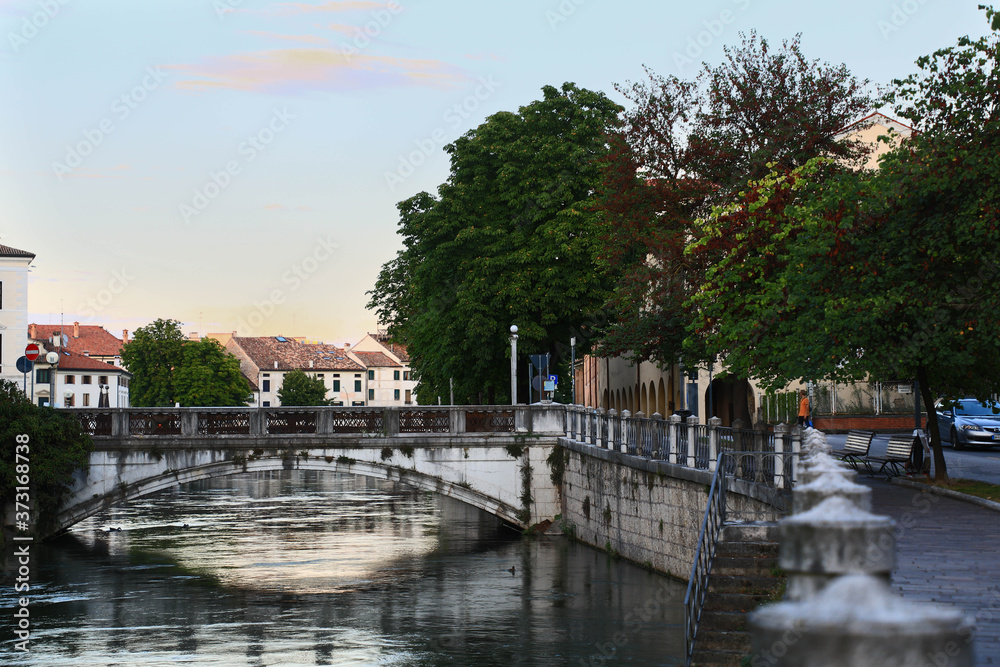 Città di Treviso - Ponte Santa Margherita e fiume Sile al Tramonto