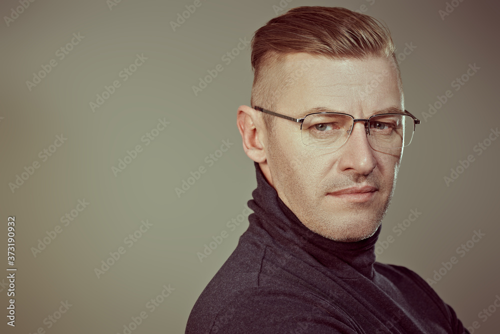 Fototapeta premium serious mature man