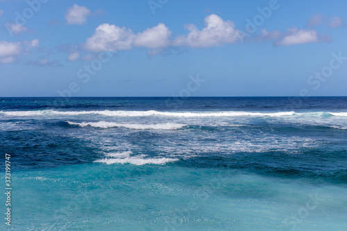 Fototapeta Naklejka Na Ścianę i Meble -  Popular Melasti Beach (Pantai Melasti), Bukit, Bali, Indonesia. Turquoise water, rocks, ocean scenery. 