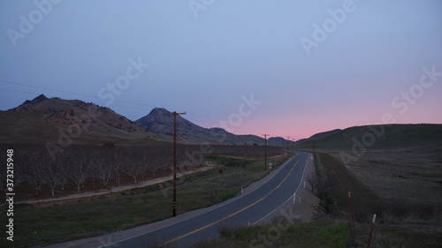 Sutter Buttes photo