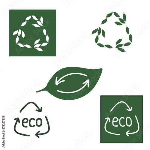 Isolated hand draw green recycle eco icon set.