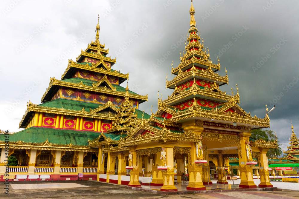 The beauty of Myanmar architecture at Shwe Taung Zar Pagoda, the most important temple in Dawei. The beauty of Myanmar architecture at Shwe Taung Zar Pagoda, the most important temple in Dawei.