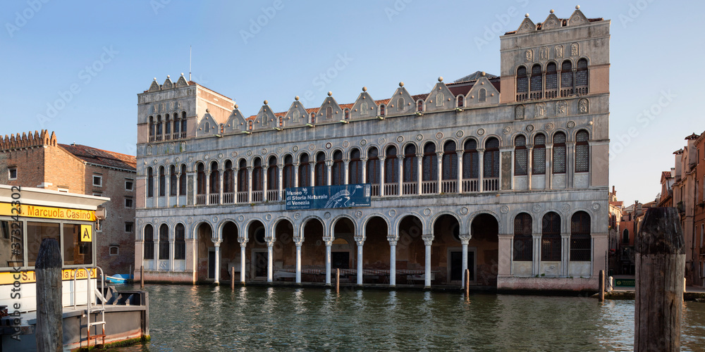 Venezia.. Ex Fondego dei Turchi ora Museo Ligabue sul Canal Grande.