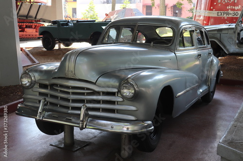 キューバのハバナでかつての大統領の官邸だった、革命博物館 Museo de la Revoluciónの古い車 