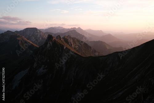 Abendrot im Gantrischgebiet, Gemsfluh