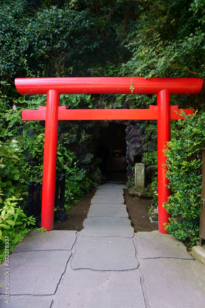 Kamakura / Japan. Red Tori, Benten-kutsu Cave in Hasedera temple, Kamakura, Kanagawa prefecture Kamakura / Japan. Red Tori, Benten-kutsu Cave in Hasedera temple, Kamakura, Kanagawa prefecture