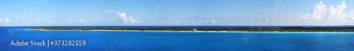 Fototapeta Naklejka Na Ścianę i Meble -  Bahamas Uninhabited Tourist Island Panorama