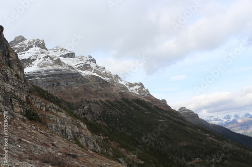 Plain of six glaciers trail - Lake Louise