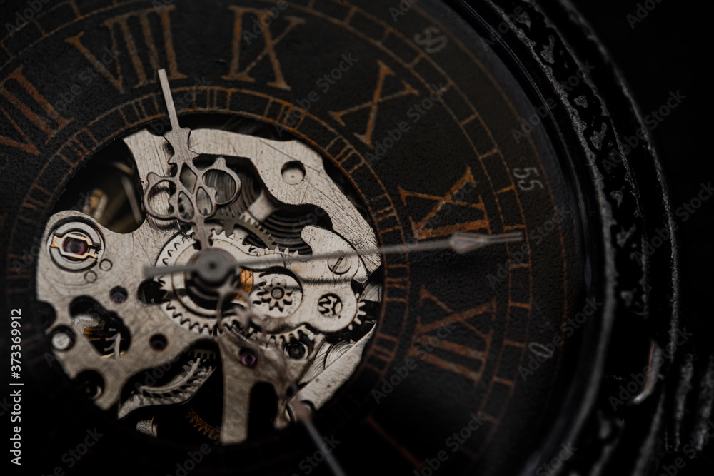 Fototapeta premium Taschenuhr mit bewegtem Zeiger