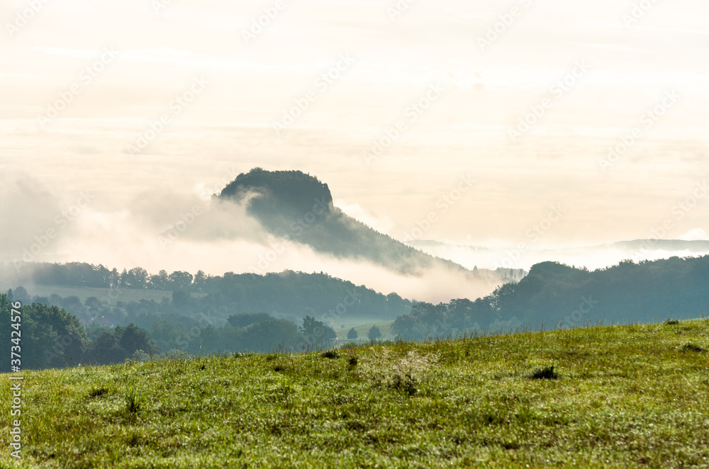 Lilienstein säschsische Schweiz im Sommer 