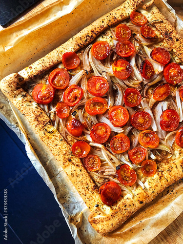 Pizza carrée fraîche
