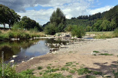 Niedrigwasser in der Dreisam in Freiburg