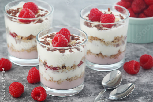 Granola with yogurt trifles with raspberry	