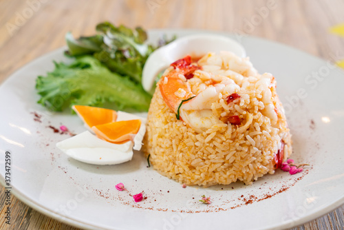 shrimps fried rice with salt egg