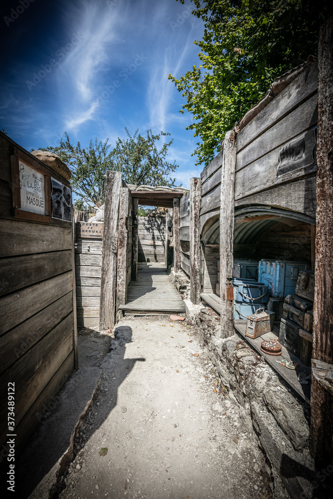 First world war wooden and mud trench. Translation: 