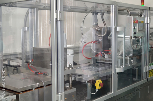 Pharmaceutical industry automated filling lines for ampoules