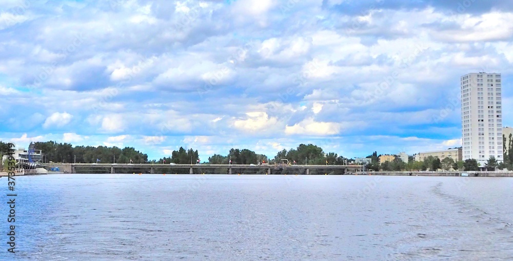 Fototapeta premium Bords du lac d'Allier (Vichy)