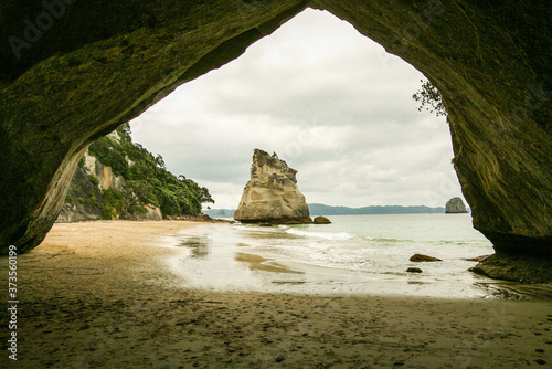 Cathedral Cove in The Coromandel Peninsula, New Zealand © DK_2020