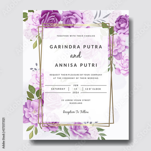  Elegant wedding invitation card with beautiful floral and leaves template Premium Vector