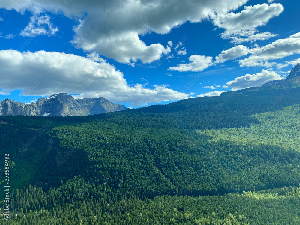 Fototapeta premium landscape with mountains and blue sky