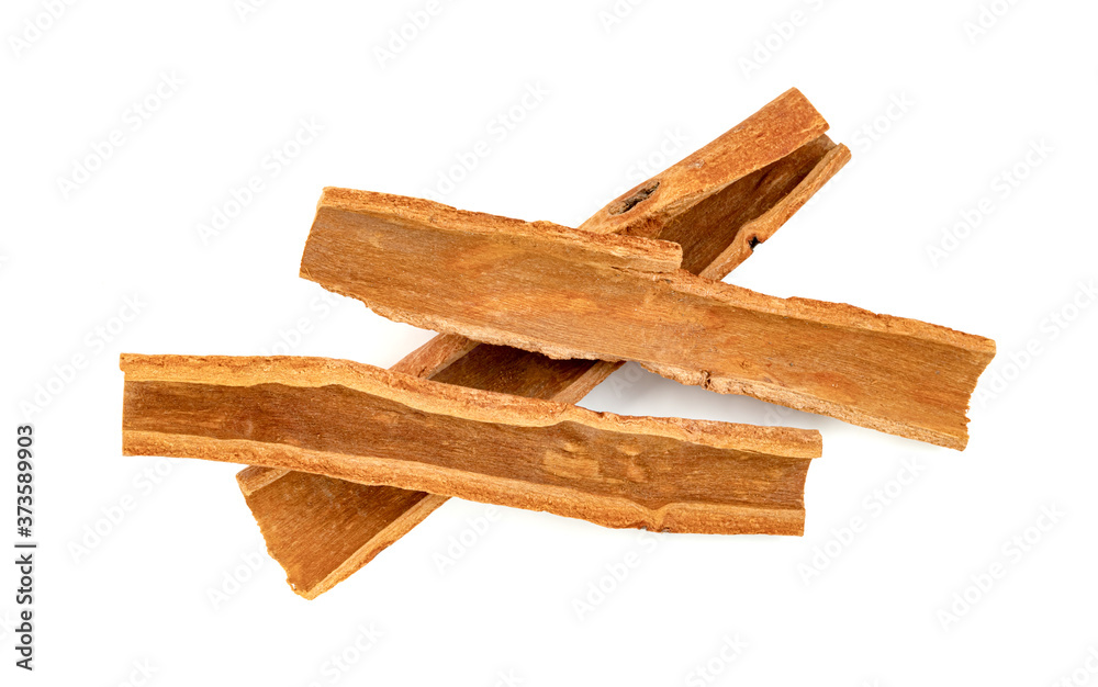cinnamon sticks isolated on white background cinnamon sticks isolated on white background