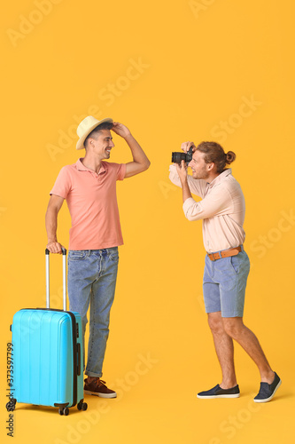 Couple of gay tourists on c...