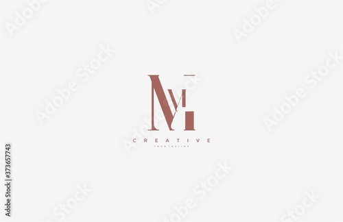 MM Linked Simple Monogram Logotype