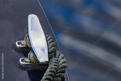 Fotografie Detailed picture of a cleat of a spido boat ship