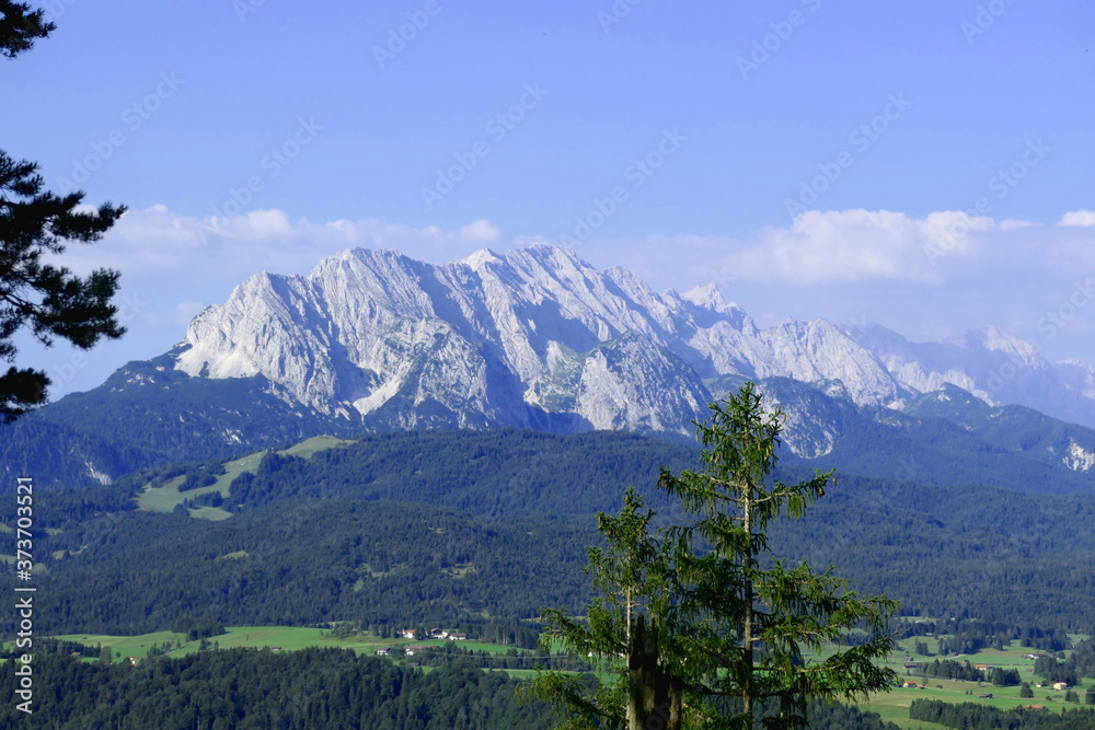 Obraz premium wendelstein seen from kruen, bavaria, germany