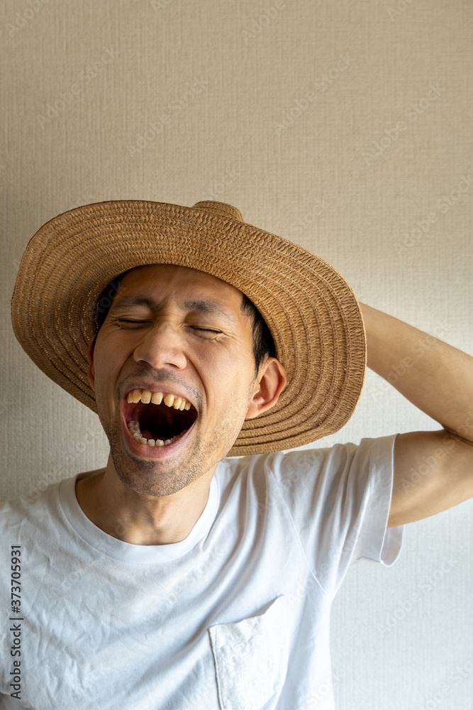 いやー それほどでも と褒められて照れる日本人男性 Stock Photo Adobe Stock いやー それほどでも と褒められて照れる日本人男性 Stock Photo Adobe Stock