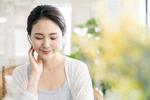 女性の美容イメージ スキンケア Free Download 女性の美容イメージ スキンケア - GFXLoad