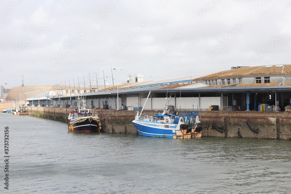 Le port de pêche Keroman à Lorient, premier port de pêche Français en valeur et deuxième port français en volume, ville de Lorient, département du Morbihan, région Bretagne, France